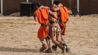 آیا رومی‌ها از عرق بدن گلادیاتورها به عنوان محرک جنسی و اکسیر شفابخش استفاده می‌کردند؟