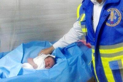 تولد نوزاد دختر عجول در اورژانس