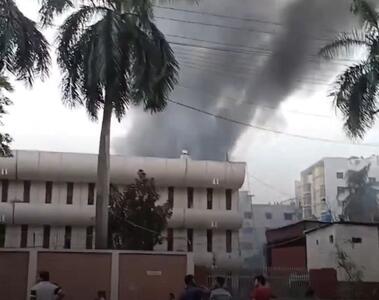 ببینید/ آتش زدن مقر تلویزیون بنگلادش
