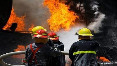 حریق انبار روغن در مشهد با تلاش آتش‌نشانان اطفا شد