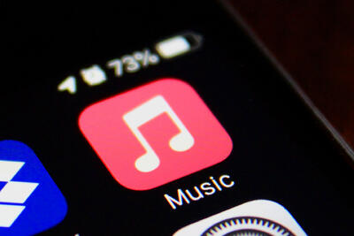 مدیر اپل موزیک از «توقف نوآوری» در اسپاتیفای می‌گوید - زومیت