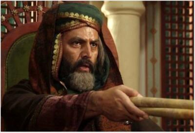 داریوش ارجمند از بازی فریبرز عرب نیا در سریال مختار نامه انتقاد میکند +فیلم
