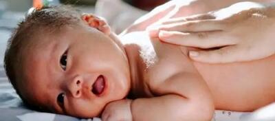 ماساژ، کلید آرامش و سلامتی در دنیای پرماجرای نوزادی