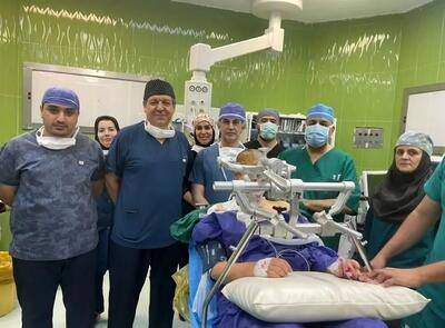 عمل جراحی مغز در حالت نشسته در مرکز آموزشی درمانی امام رضا(ع) تبریز انجام شد