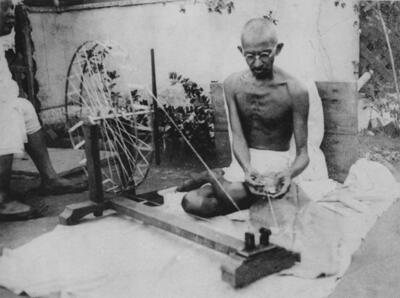 مهاتما گاندی کیست؟| رهبر بزرگ مبارزه بدون خشونت | رویداد24