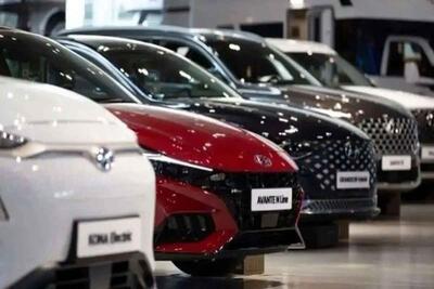 بازار داغ فروش رتبه واردات خودرو / قیمت ها تا 800 میلیون تومان رسید!