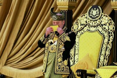 مرد 65 ساله هفدهمین پادشاه مالزی شد