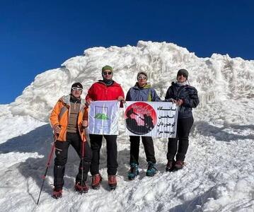 صعود کوهنوردان گیلانی به قله ۵۱۳۷ متری آرارات