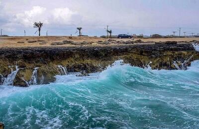 وزش باد نسبتاً شدید جنوب شرقی در دریای عمان و شرق تنگه هرمز