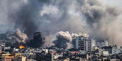 ببینید | اولین تصاویر از حمله هوایی جنگنده‌های اسرائیل به مخازن نفت یمن؛ آتش همه جا را فرا گرفت