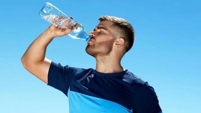 فواید نوشیدن آب کافی برای بدن