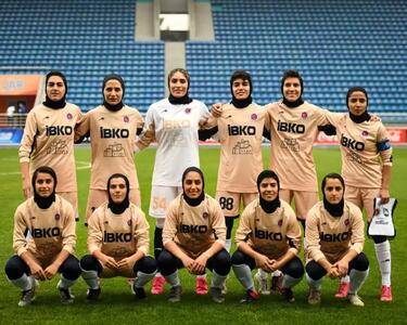 خاتون بم نماینده فوتبال دختران ایران در بوتان