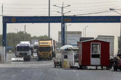 رییس اتحادیه شرکت های حمل و نقل هرات: عوارض در مرز دوغارون-اسلام قلعه حذف شود