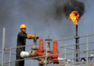 فروش نفت به پالایشگاه‌های فراسرزمینی ایران برای نخستین بار؛ دستاورد دولت سیزدهم