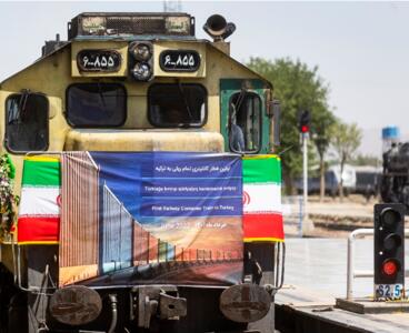 قطار ایران چین به بهره برداری رسید