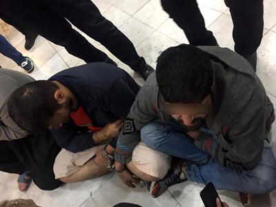 شلیک پلیس پایان فرار 2 سارق موتور سوار در جنوب تهران / قاپ زن های حرفه ای بودند