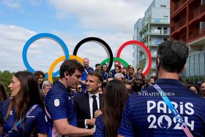 بازدید رئیس‌جمهور فرانسه از دهکده المپیک - عصر خبر
