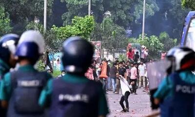 پلیس بنگلادش: بازداشت‌ بیش از ۵۰۰ تن طی ناآرامی‌های داکا