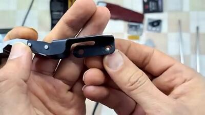(ویدئو) نحوه تعمیر ماشین ریش تراش موزر؛ مراحل تیز کردن تیغه
