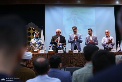 (تصاویر) ظریف، فاضلی و عبدی در نشست واکاوی گفتمان دولت چهاردهم