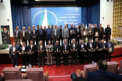 نشان «سرو» به ۱۵ رئیس برتر دانشگاه‌ها و موسسات آموزشی اهدا شد