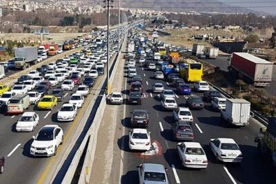 ترافیک در آزادراه کرج- قزوین سنگین است