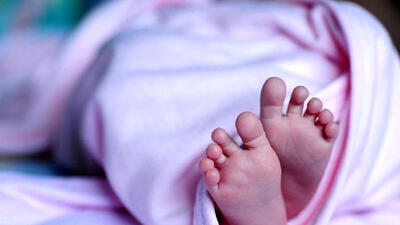 جزئیات جدید از مرگ نوزاد ۵ ماهه لرستانی در بیمارستان / مادر بیماری را تشخیص داده بود اما پزشکان قبول نکردند