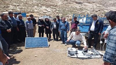 توزیع ۴۴ دستگاه پکیج برق خورشیدی بین عشایر فارسان