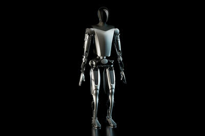 ایلان ماسک: ربات‌های انسان‌نمای تسلا سال آینده به‌صورت داخلی استفاده خواهند شد - زومیت