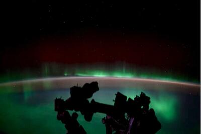 تایم‌لپس شگفت‌انگیز شفق قطبی از منظر ایستگاه فضایی