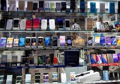واردات موبایل 1 میلیون دستگاه کم شد - تسنیم